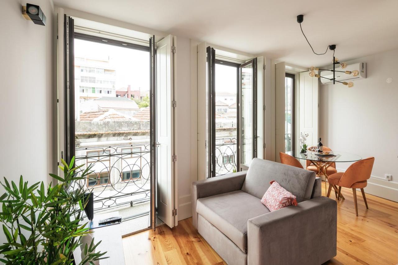 Bright Studio Near Douro River - With Balcony بورتو المظهر الخارجي الصورة