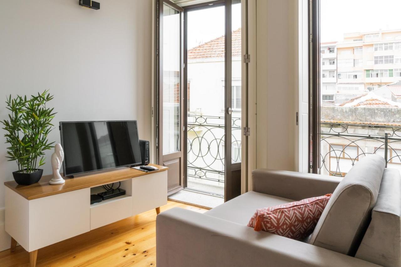 Bright Studio Near Douro River - With Balcony بورتو المظهر الخارجي الصورة